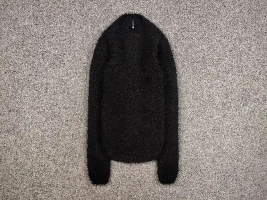 Japanese Brand Vintage 90's Japanese Black Mohair Style Fuzzy Sweater Size US S / EU 44-46 / 1 - 1 Thumbnail