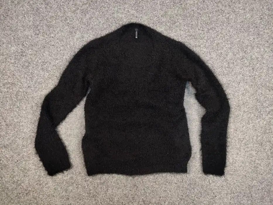 Japanese Brand Vintage 90's Japanese Black Mohair Style Fuzzy Sweater Size US S / EU 44-46 / 1 - 5 Thumbnail