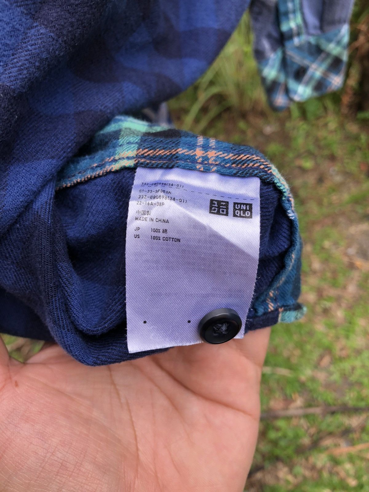 Uniqlo Uniqlo Flannel Multi Shadow Plaid Travis Scott Style Shirts Size US S / EU 44-46 / 1 - 13 Thumbnail