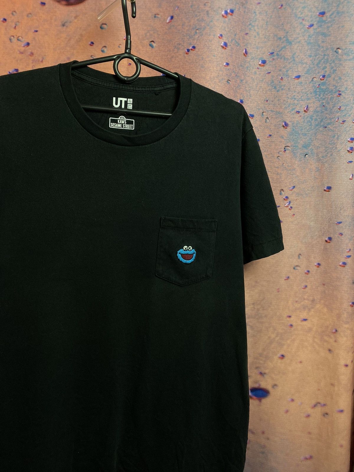 Kaws × Uniqlo Uniqlo x kaws x Sesame Street streetwear tee Size US M / EU 48-50 / 2 - 1 Thumbnail