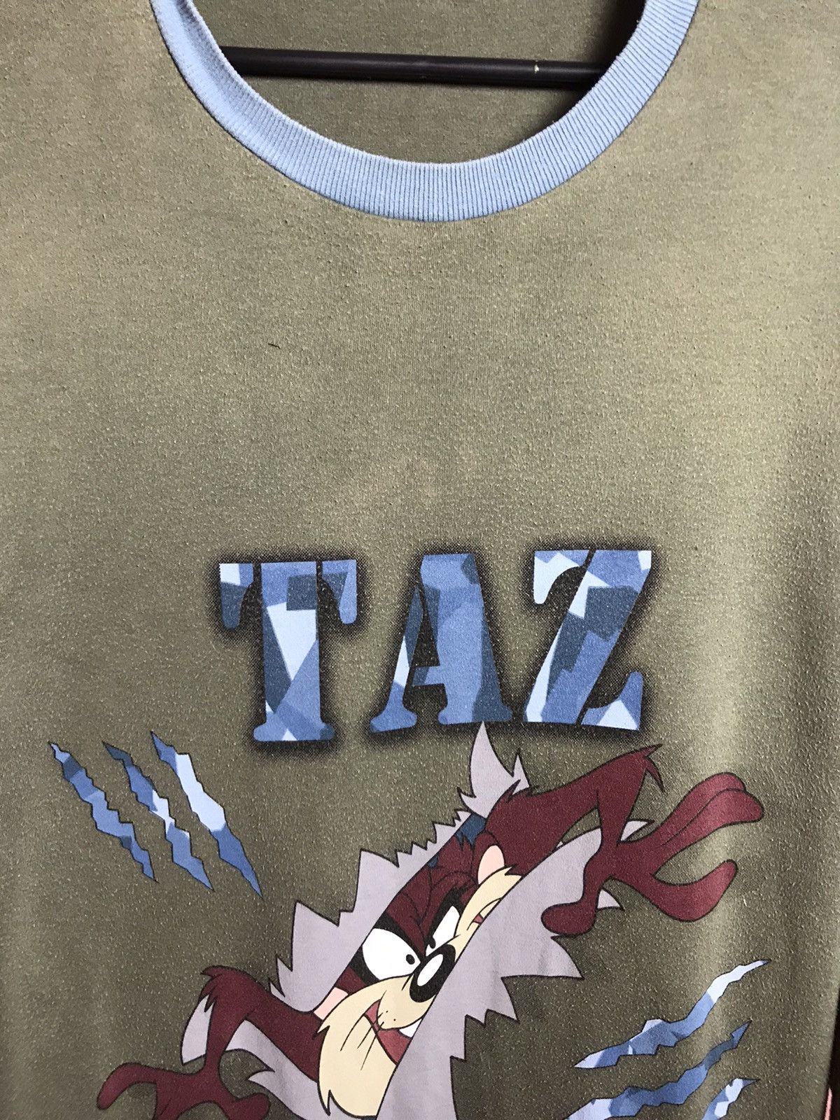 Vintage Vintage TAZ Loney Tunes 90s movie Size US L / EU 52-54 / 3 - 4 Thumbnail