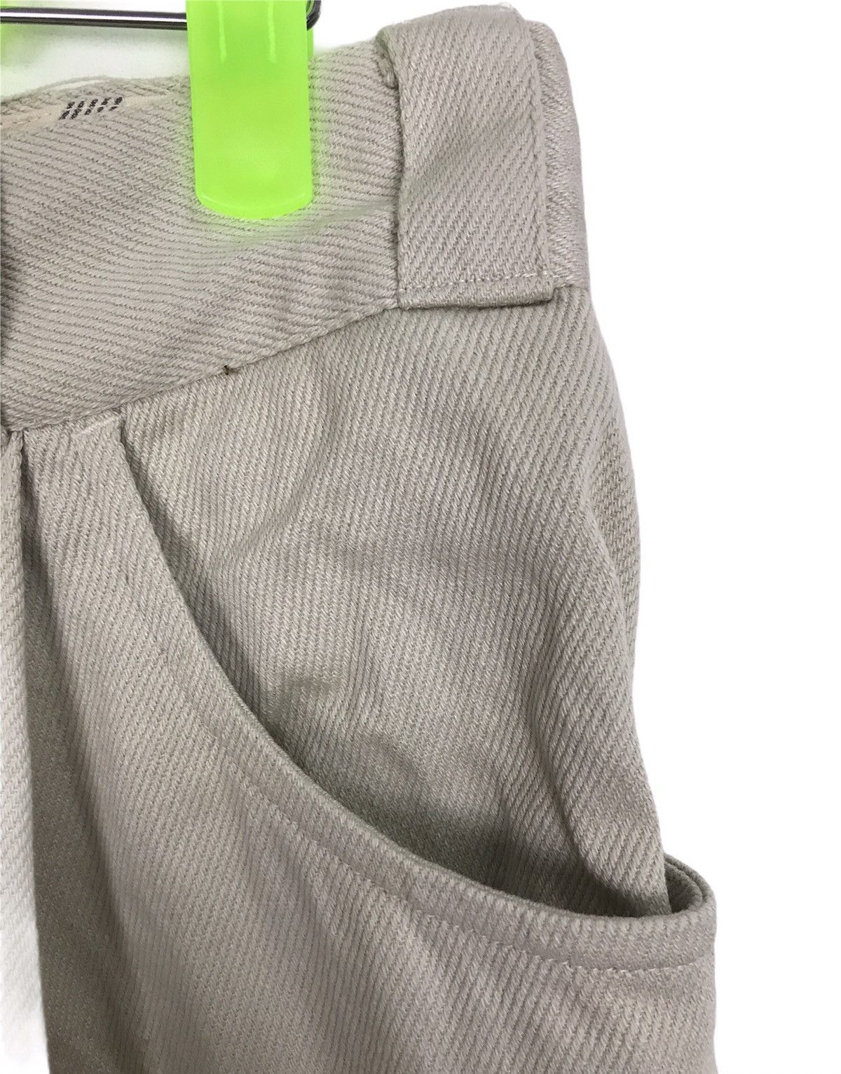 Issey Miyake I.S Issey Miyake Studio Short Pant Size 30" / US 8 / IT 44 - 25 Thumbnail