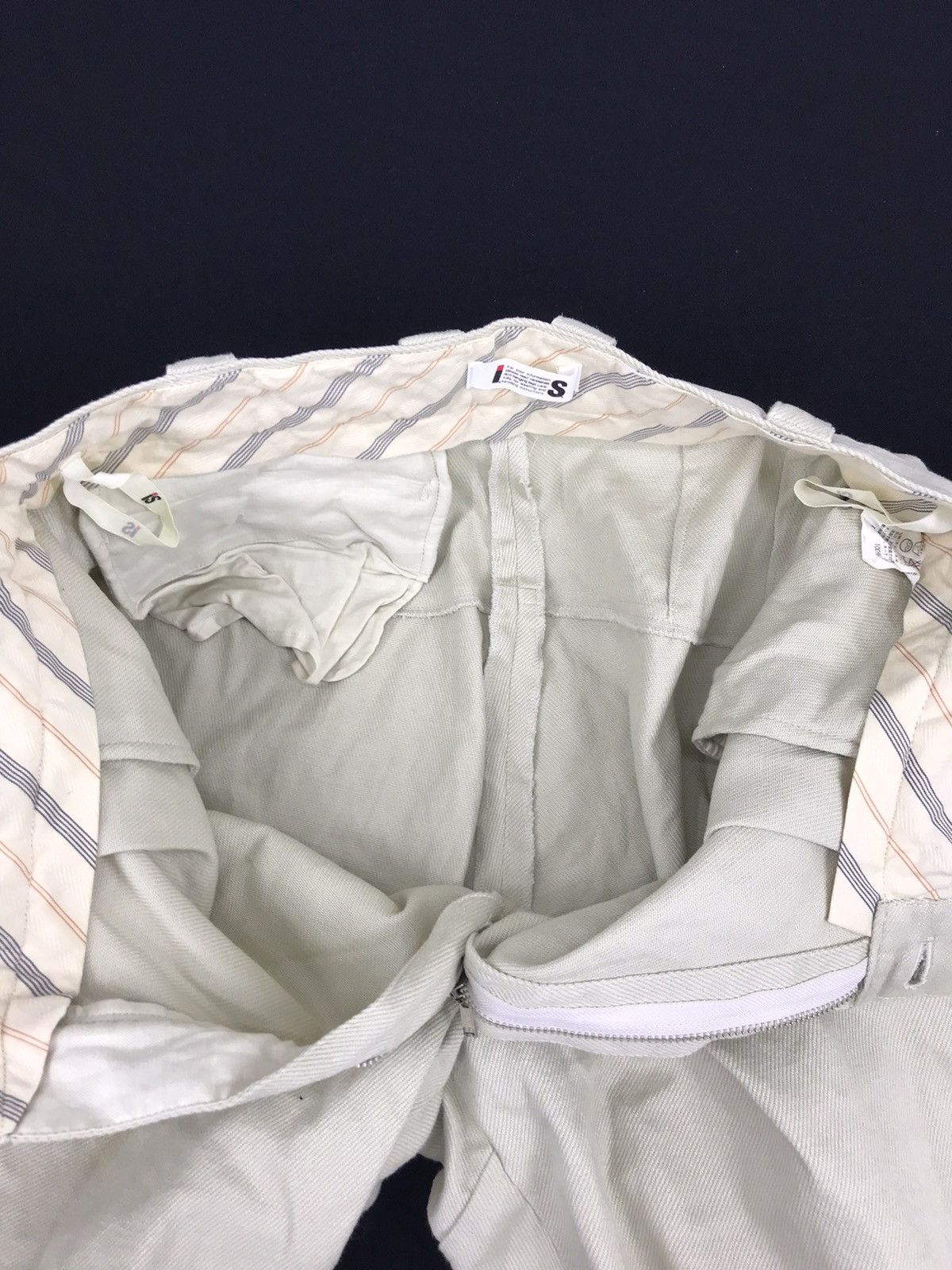 Issey Miyake I.S Issey Miyake Studio Short Pant Size 30" / US 8 / IT 44 - 7 Thumbnail