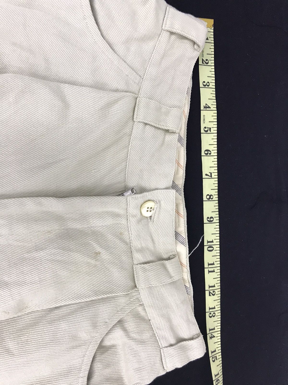 Issey Miyake I.S Issey Miyake Studio Short Pant Size 30" / US 8 / IT 44 - 8 Thumbnail