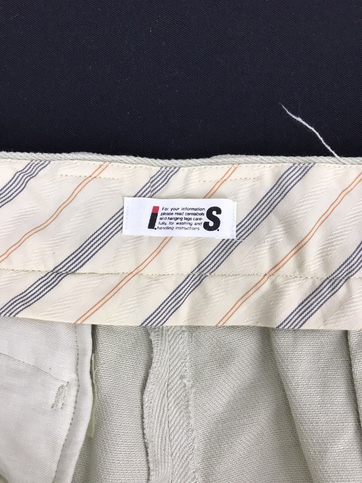 Issey Miyake I.S Issey Miyake Studio Short Pant Size 30" / US 8 / IT 44 - 15 Thumbnail