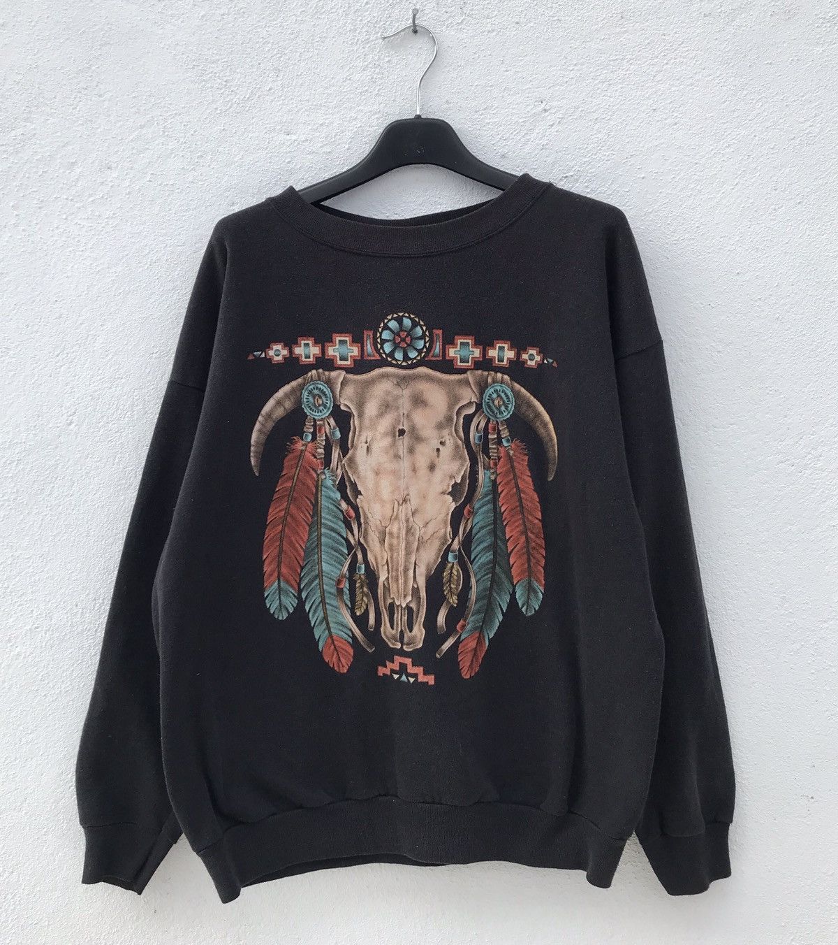 Native × Vintage Vintage Made In Usa Native Indian Big Logo Sweatshirt Size US XL / EU 56 / 4 - 1 Thumbnail