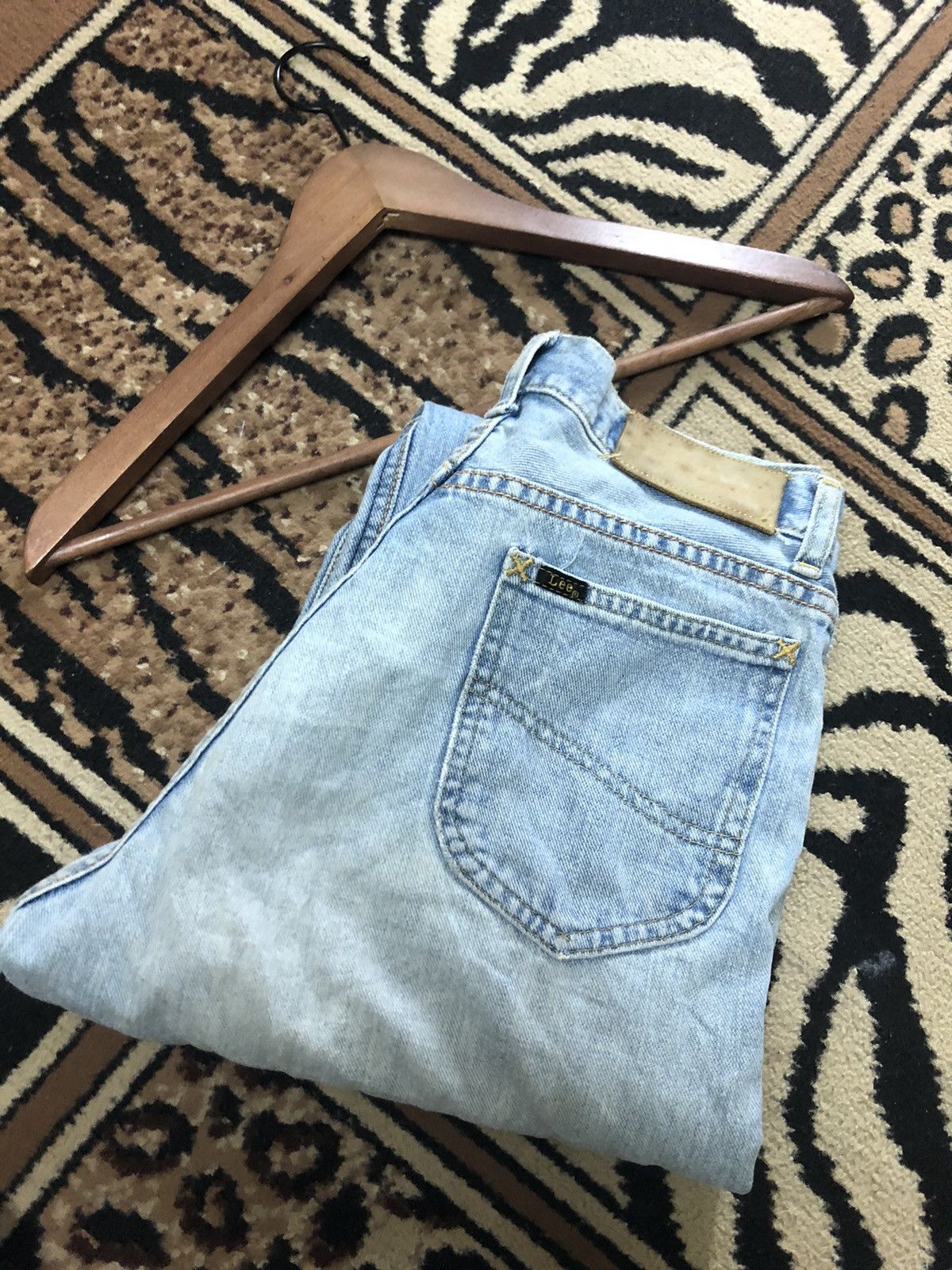 Lee × Salvage × Vintage VINTAGE SELVEDGE MISS LEE RIDER LIGHT BLUE DISTRESSED DENIM Size US 28 / EU 44 - 20 Thumbnail