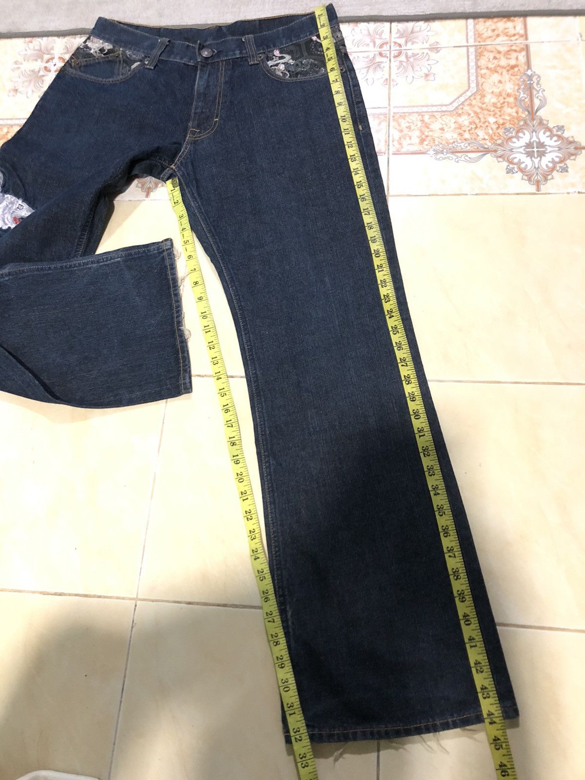 Japanese Brand VINTAGE ICONIC SUKAJAN MOTIF TIGER EMBROIDERY FLARE DENIM Size US 34 / EU 50 - 15 Thumbnail