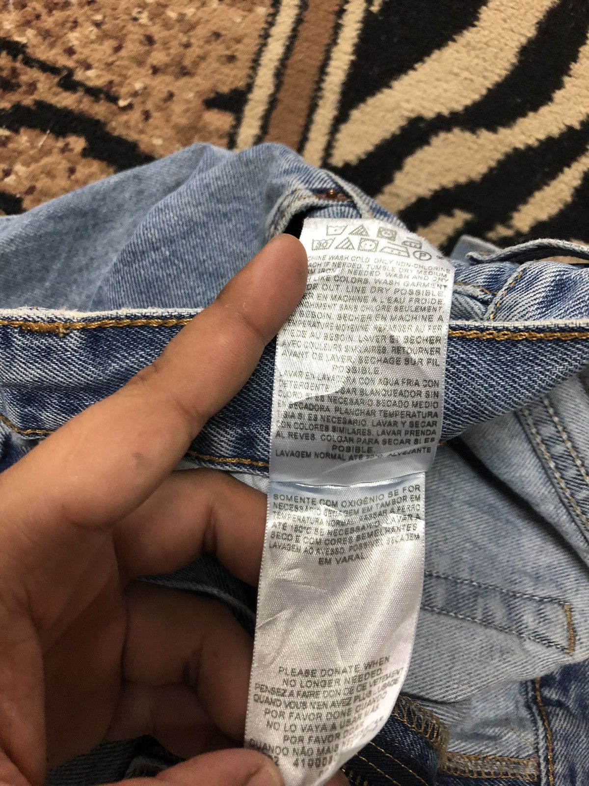 Levi's × Vintage VINTAGE LEVIS 560 COMFORT FIT LIGHT BLUE WASH DISTRESED Size US 32 / EU 48 - 7 Thumbnail