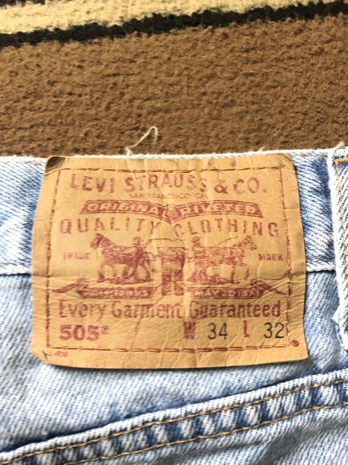 Levi's Vintage Clothing × Vintage VTG LEVIS 505 REGULAR FIT STRAIGHT LEG LIGHT BLUE WASH DENI Size US 34 / EU 50 - 3 Thumbnail