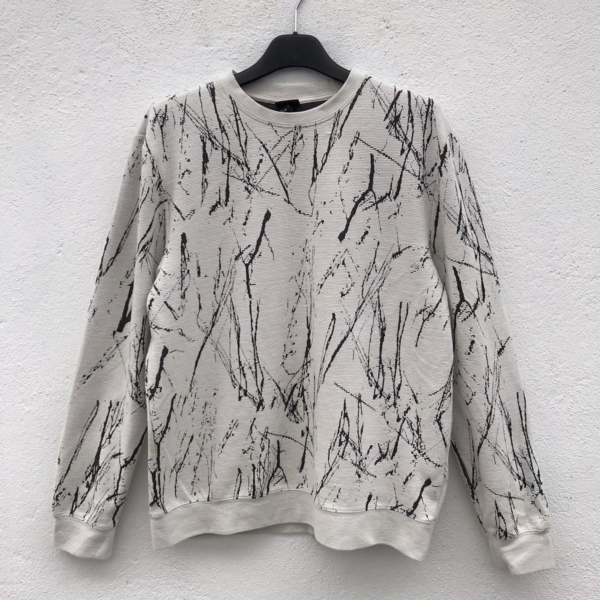 H&M H&M Art Design Sweatshirt Size US M / EU 48-50 / 2 - 1 Thumbnail