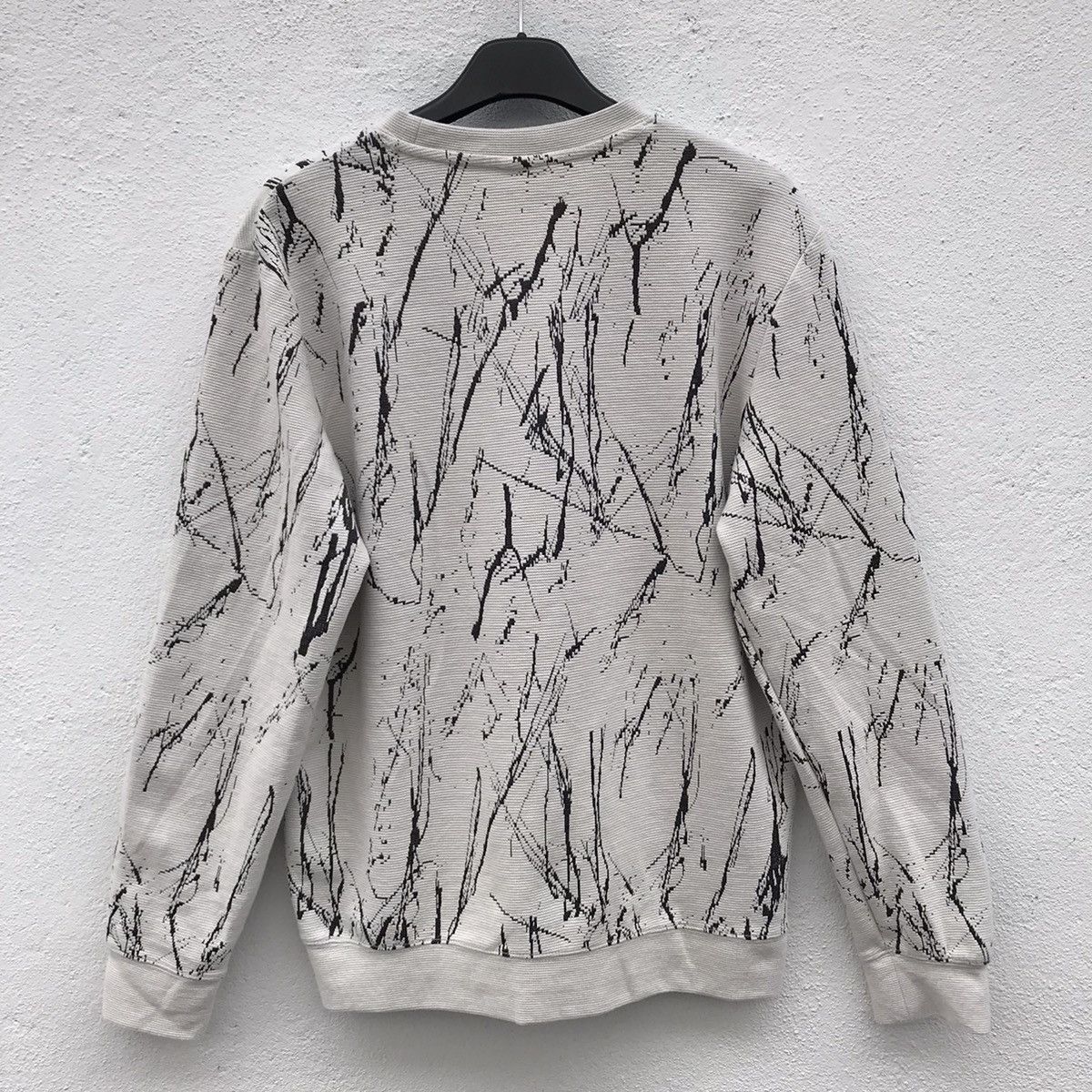 H&M H&M Art Design Sweatshirt Size US M / EU 48-50 / 2 - 3 Thumbnail