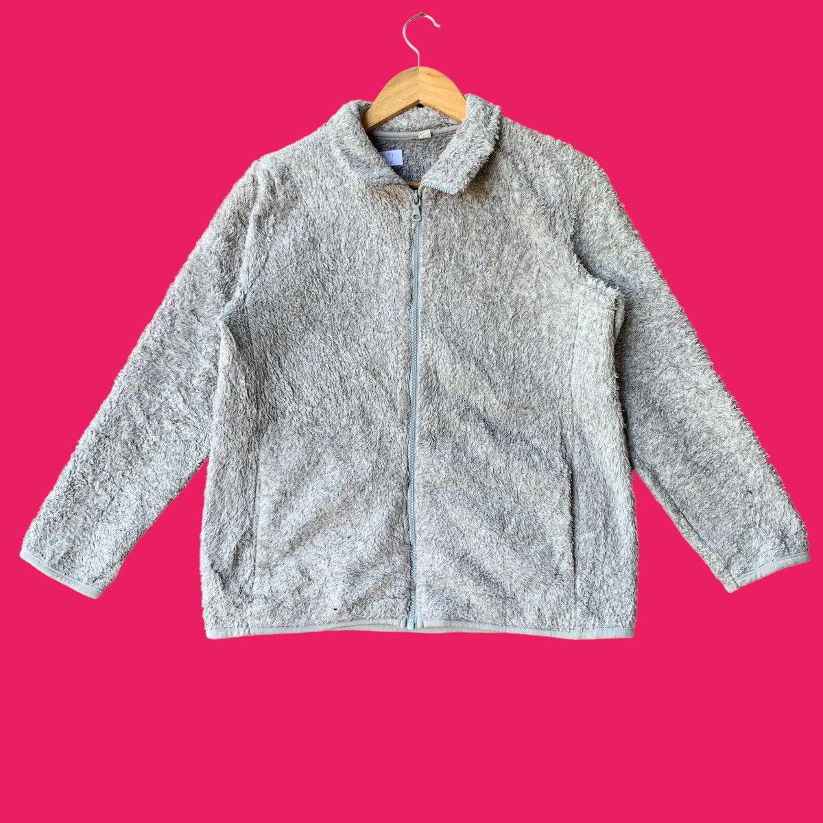 Japanese Brand × Uniqlo Uniqlo fluffy fleece jacket fits L XL Size XL / US 12-14 / IT 48-50 - 1 Thumbnail