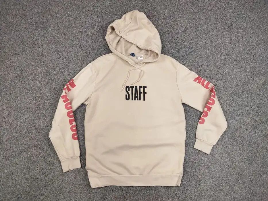 Justin Bieber Purpose World Tour Justin Bieber Staff Logo Beige Hoodie Size US M / EU 48-50 / 2 - 6 Thumbnail