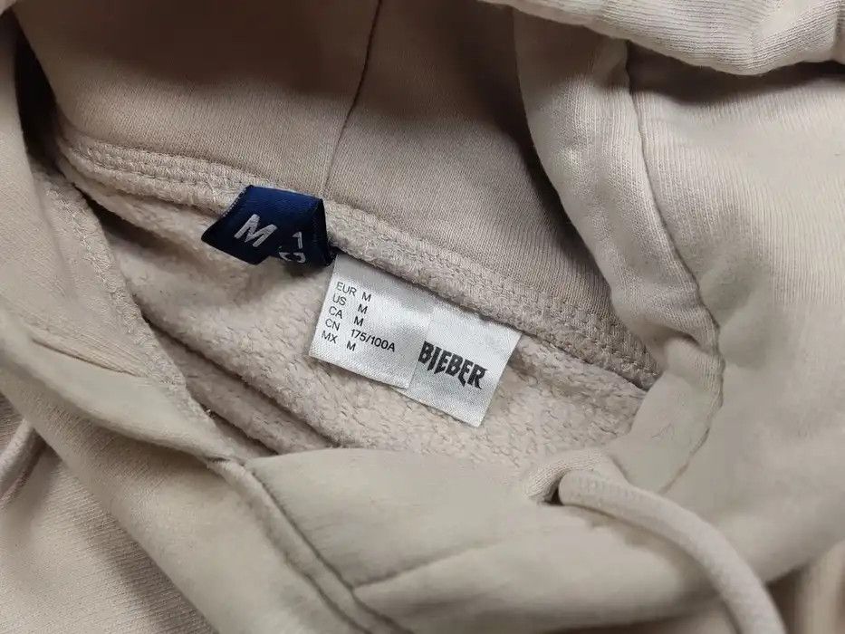 Justin Bieber Purpose World Tour Justin Bieber Staff Logo Beige Hoodie Size US M / EU 48-50 / 2 - 8 Thumbnail