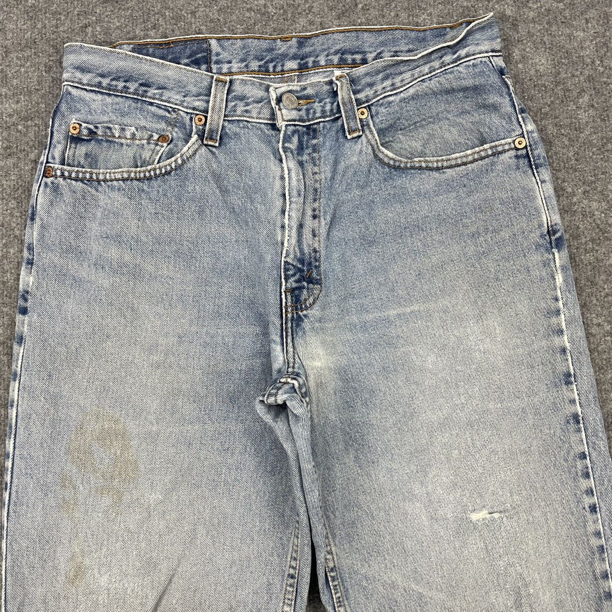 Levi's × Vintage Vintage Levi's 550 Light Wash Distressed -wc021 Size US 32 / EU 48 - 8 Thumbnail