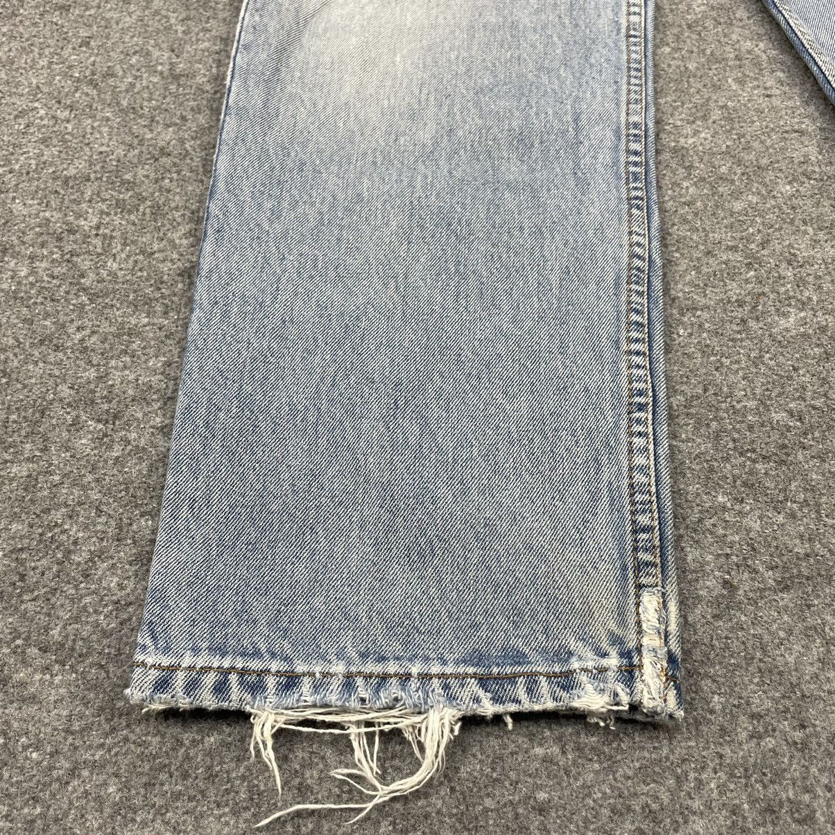 Levi's × Vintage Vintage Levi's 550 Light Wash Distressed -wc021 Size US 32 / EU 48 - 3 Thumbnail