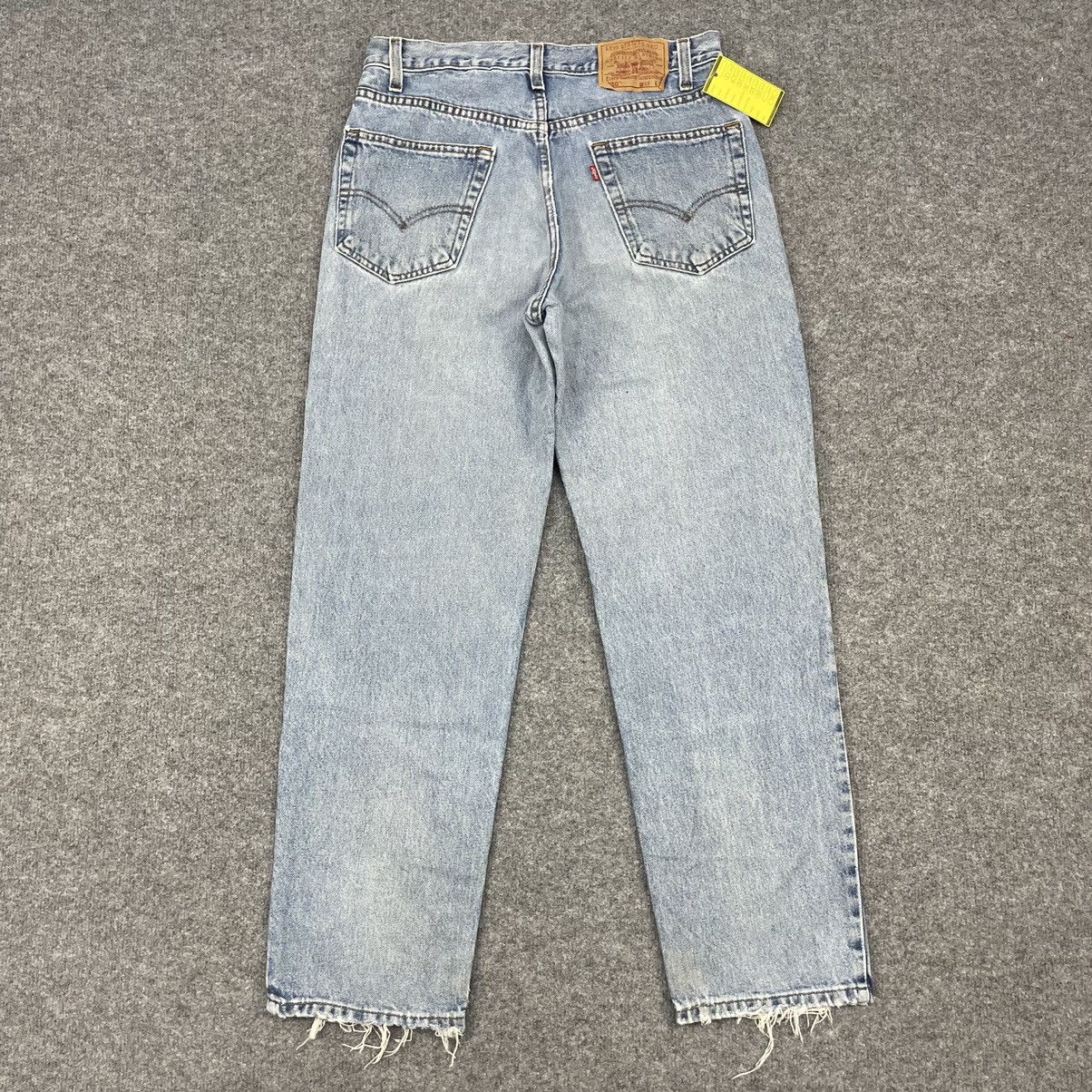 Levi's × Vintage Vintage Levi's 550 Light Wash Distressed -wc021 Size US 32 / EU 48 - 2 Thumbnail