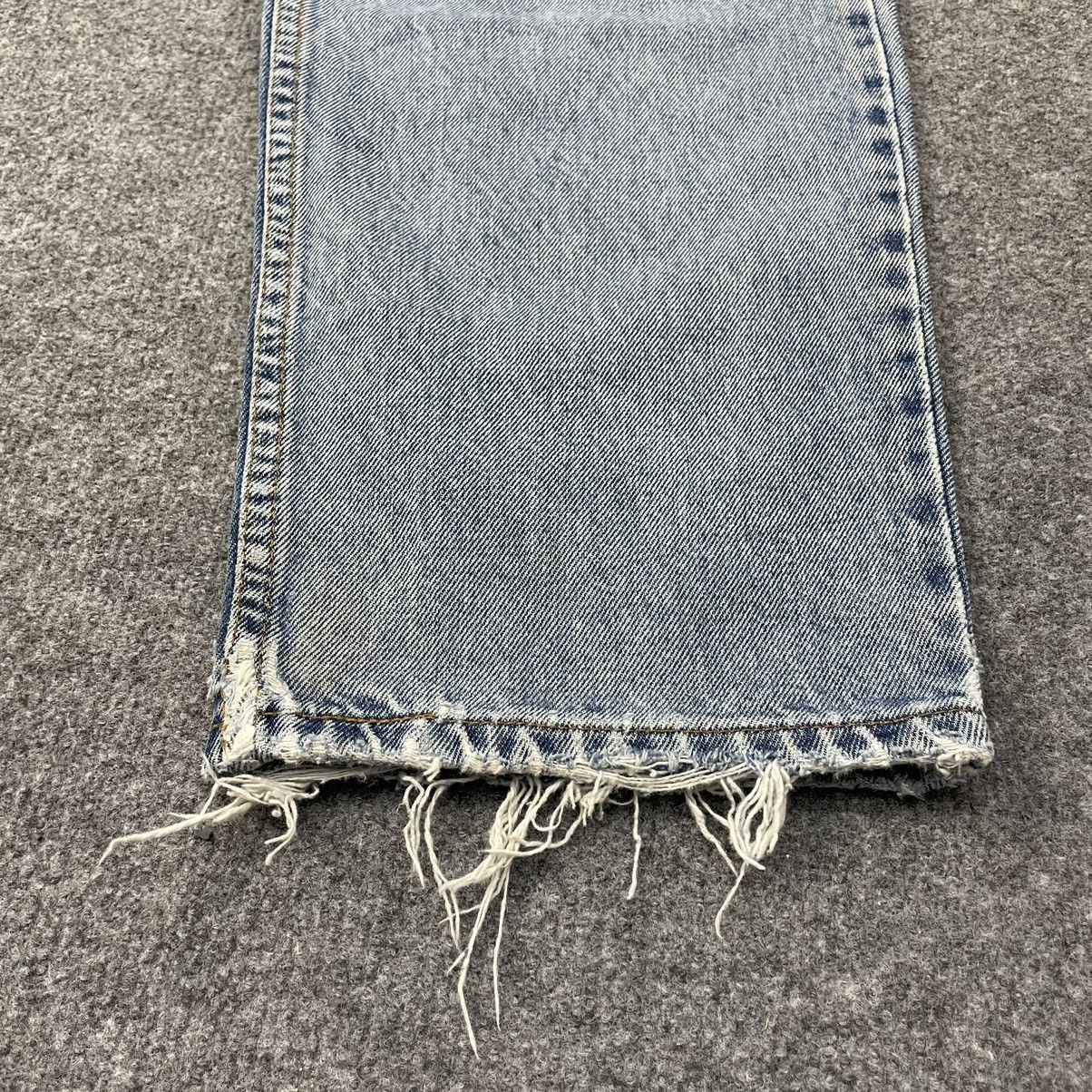Levi's × Vintage Vintage Levi's 550 Light Wash Distressed -wc021 Size US 32 / EU 48 - 4 Thumbnail