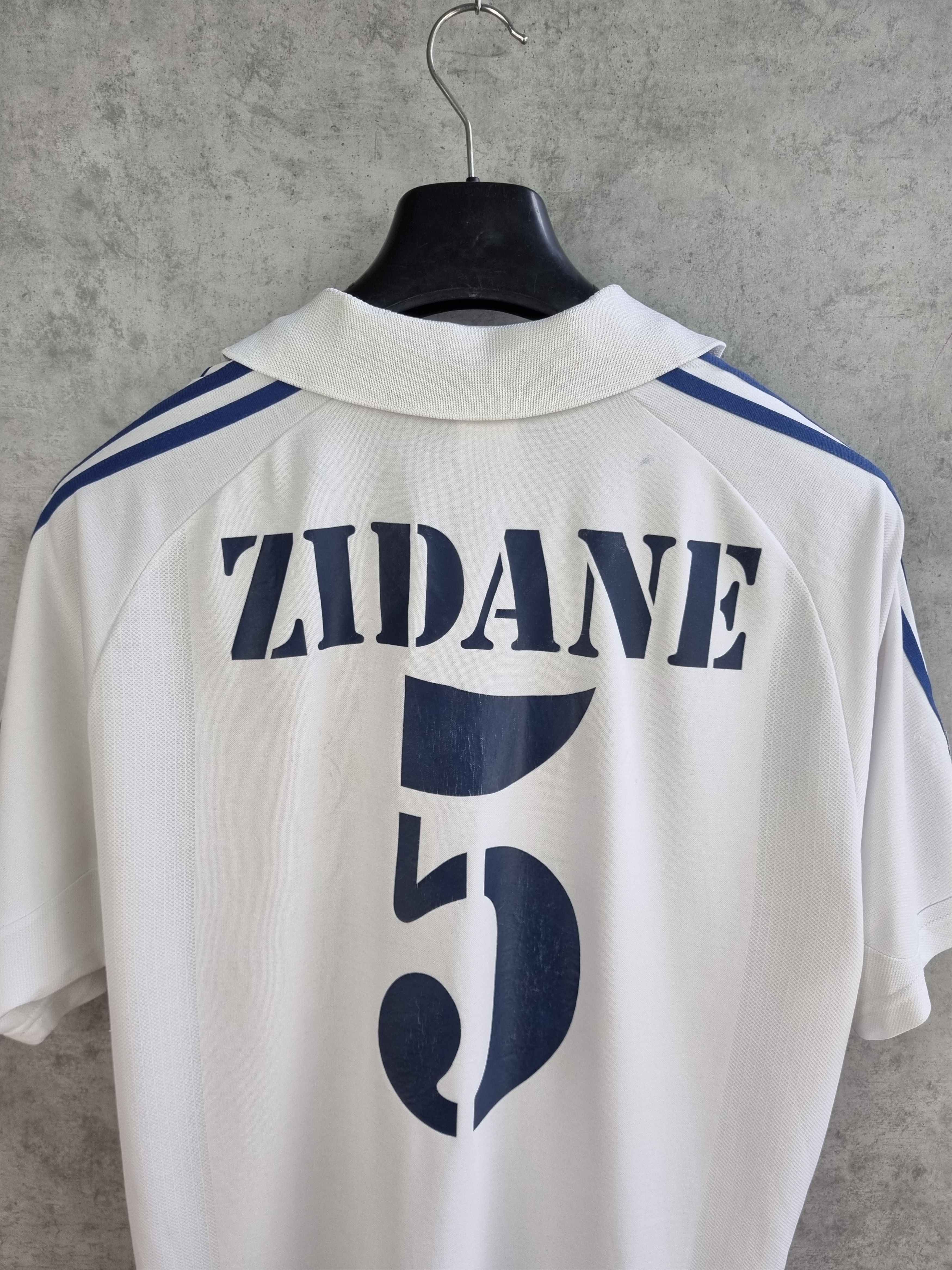 Adidas Zidane Real Madrid Adidas RMCF embroidered logo Jersey tee Size US L / EU 52-54 / 3 - 6 Thumbnail