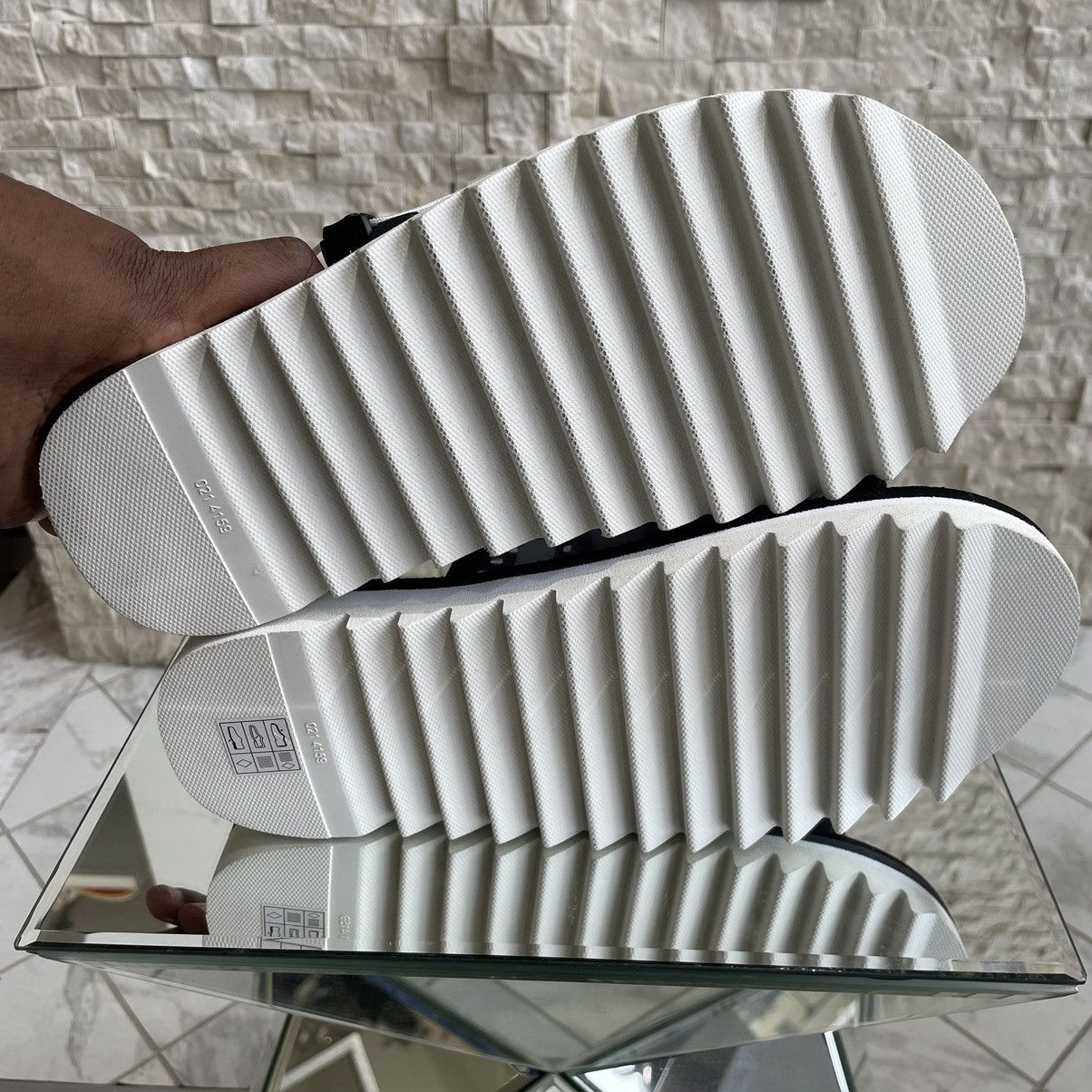 Suicoke Suicoke DAO-2ab Slide Size 7 Size US 7 / EU 40 - 7 Thumbnail