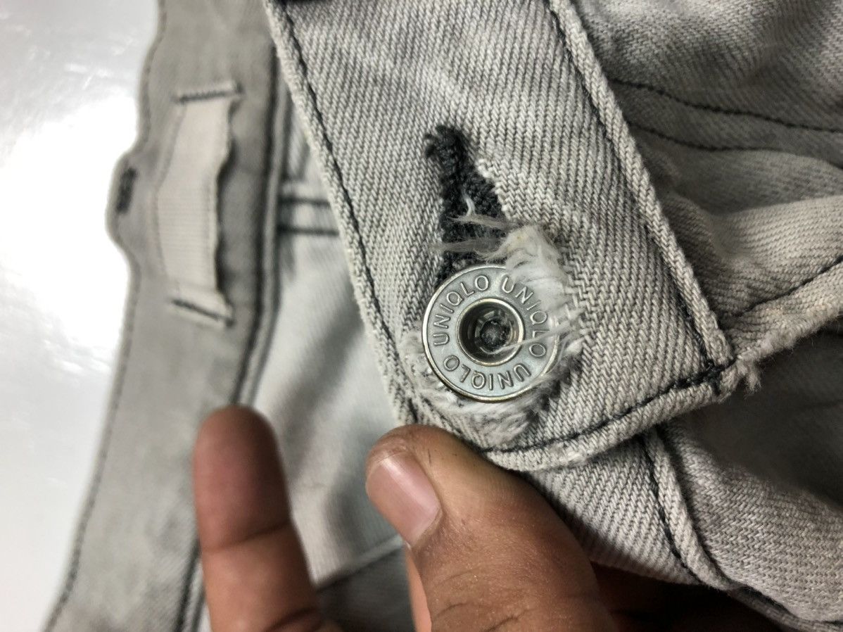 Japanese Brand × Uniqlo × Vintage VINTAGE UNIQLO DISTRESSED SELVEDGE DENIM Size US 32 / EU 48 - 4 Thumbnail