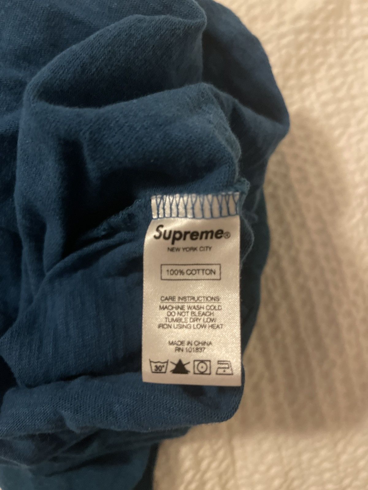 Supreme F/W 17 Dotted Arc Top Size US XL / EU 56 / 4 - 6 Thumbnail