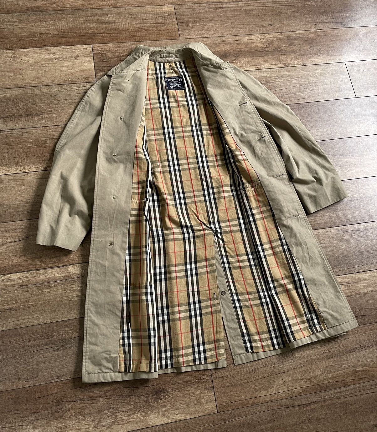 Burberry Vintage Burberry Beige Long Nova Check Trench Coat Jacket Size US L / EU 52-54 / 3 - 12 Thumbnail