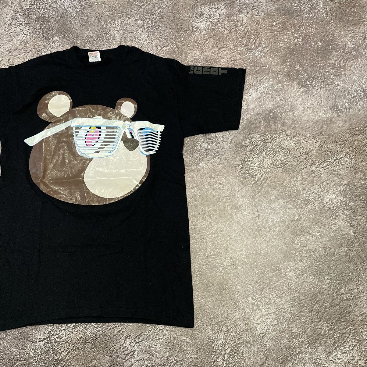 Vintage Vintage 2000s Graphic Tee Murakami Face Print Streetwear S Size US S / EU 44-46 / 1 - 3 Thumbnail