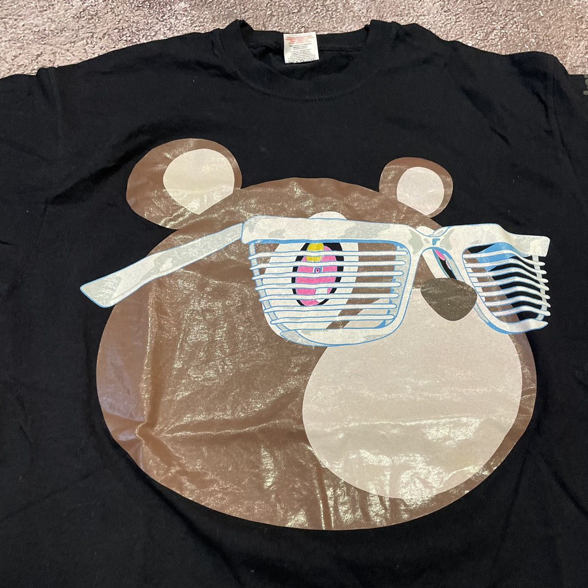 Vintage Vintage 2000s Graphic Tee Murakami Face Print Streetwear S Size US S / EU 44-46 / 1 - 6 Thumbnail