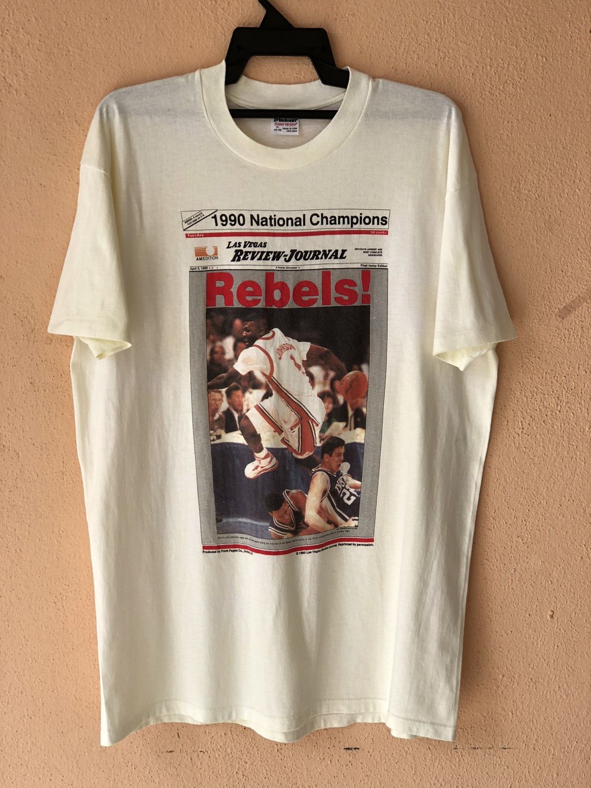 image of Vintage 90's Larry Johnson Unlv Newspaper Nba Tee in Light Yellow, Men's (Size Large)