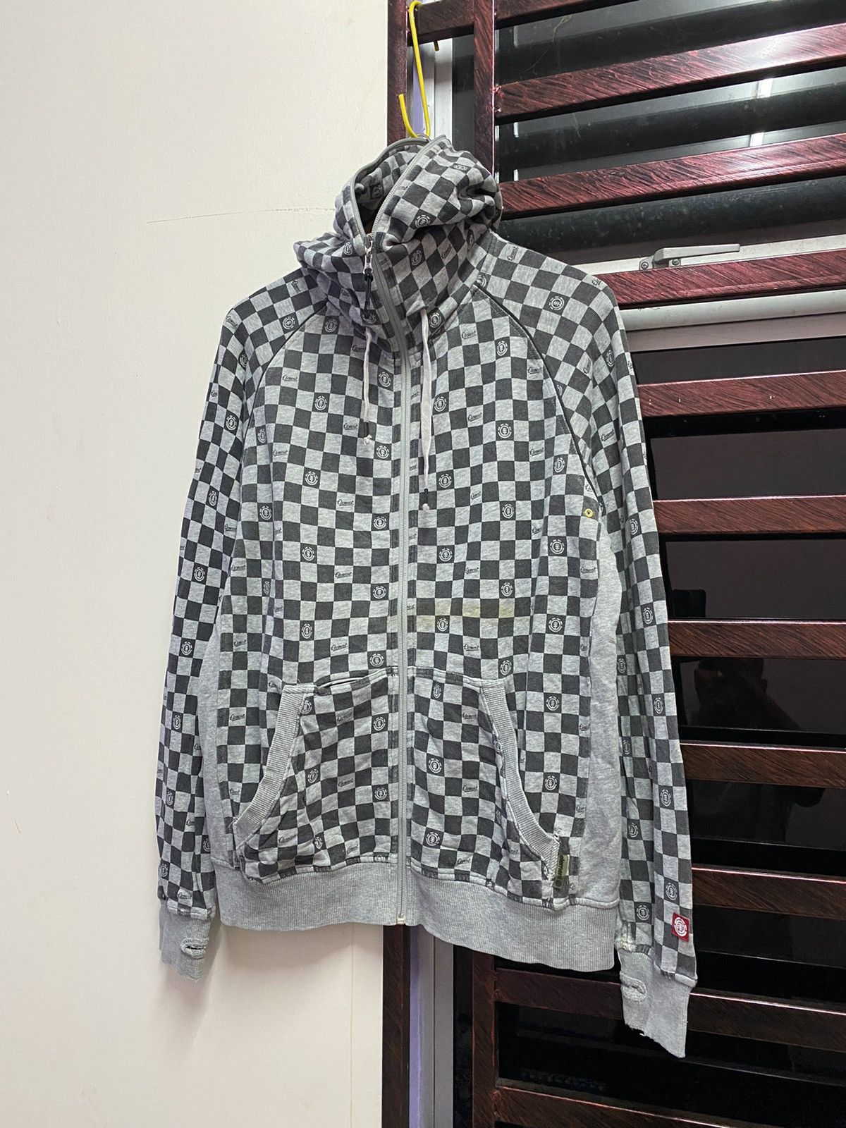 Element × Hypebeast 🔥 Rare 🔥 Distressed Element Checkerboard Hoodie Size US L / EU 52-54 / 3 - 20 Thumbnail
