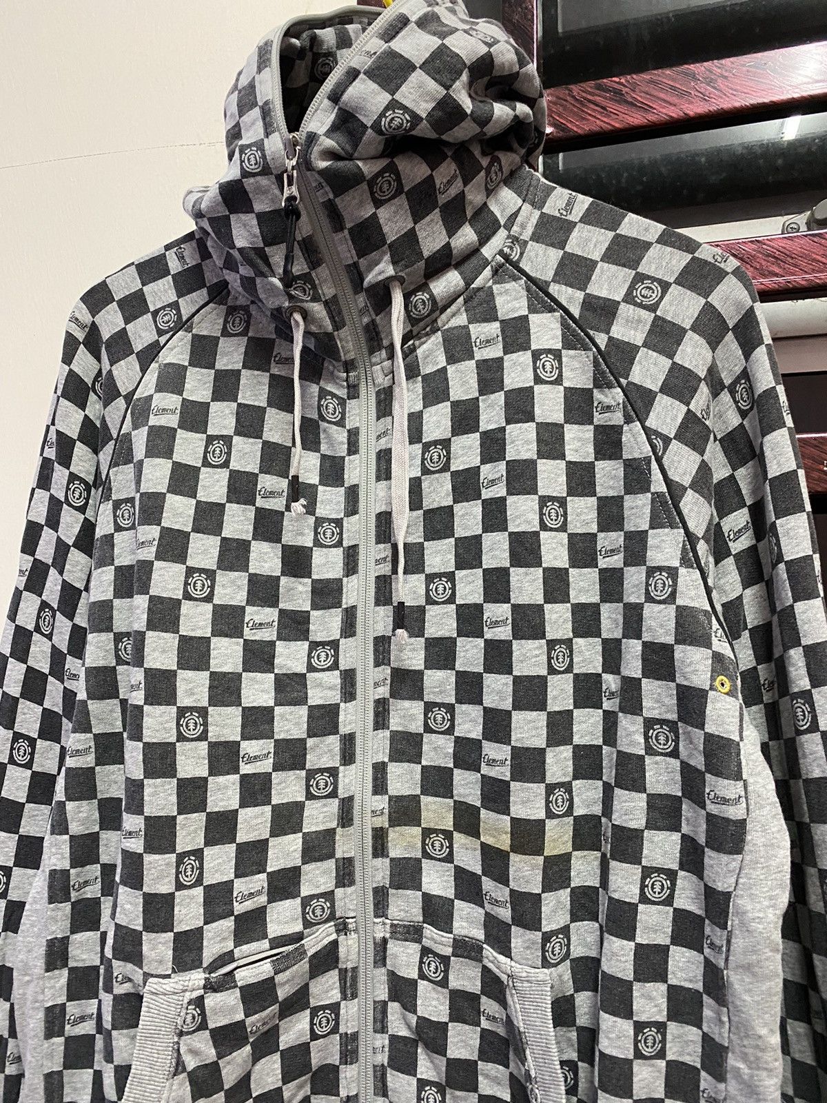 Element × Hypebeast 🔥 Rare 🔥 Distressed Element Checkerboard Hoodie Size US L / EU 52-54 / 3 - 17 Thumbnail