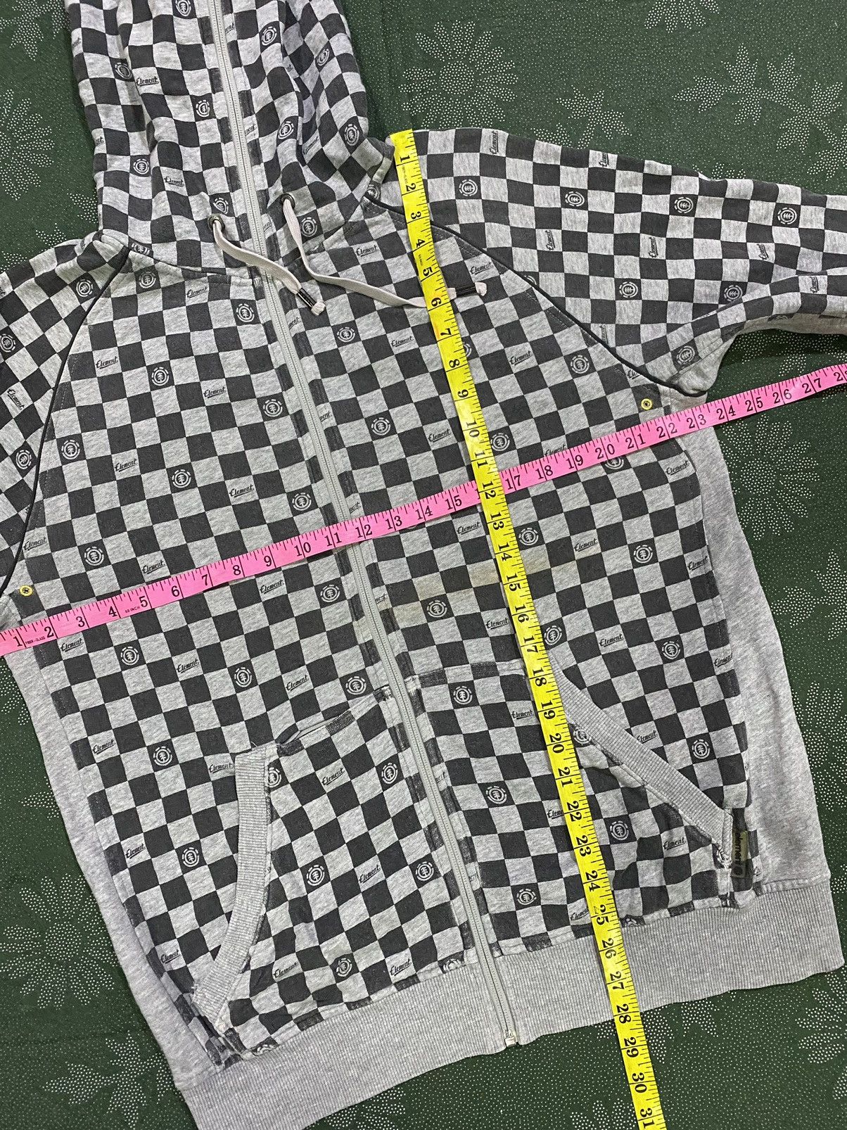 Element × Hypebeast 🔥 Rare 🔥 Distressed Element Checkerboard Hoodie Size US L / EU 52-54 / 3 - 14 Thumbnail