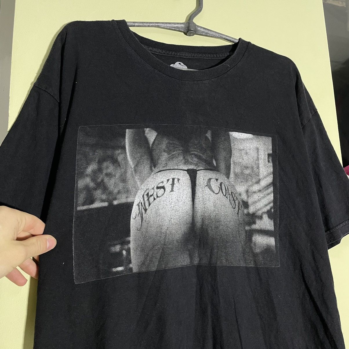 Vintage Vintage 90s Graphic Tee Sun Faded Black Oversized Archive XL Size US XL / EU 56 / 4 - 5 Thumbnail