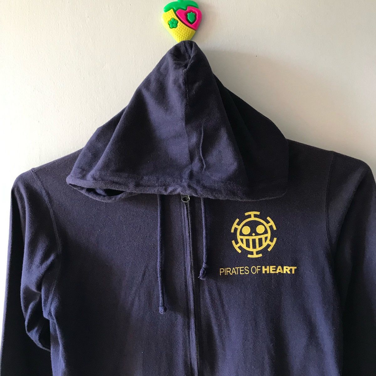 Japanese Brand × One Piece × Vintage ONE PIECE Hoodie Big Logo and Spellout PIRATES OF HEART Size US S / EU 44-46 / 1 - 4 Thumbnail