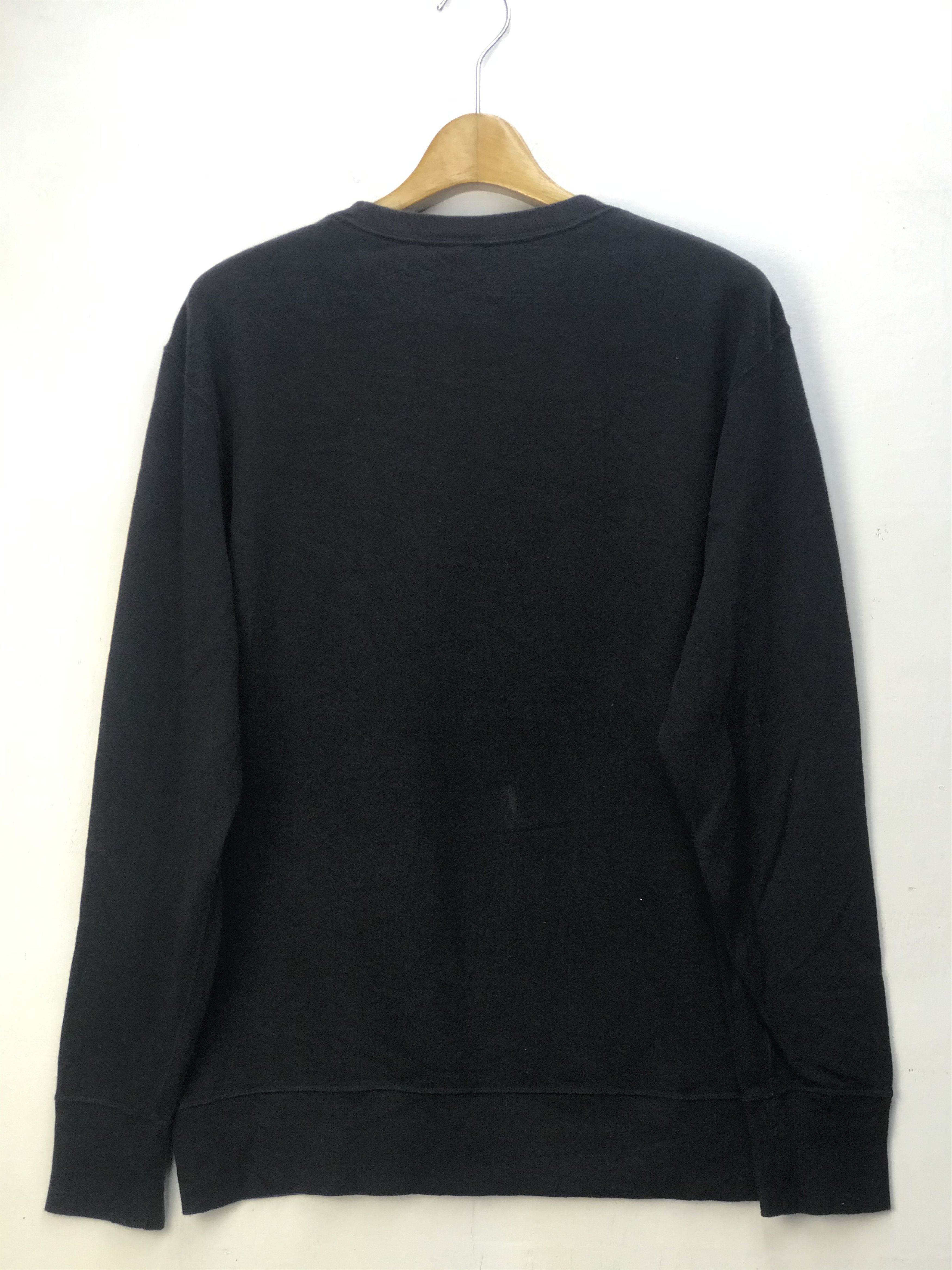 Kaws × Uniqlo KAWS X UNIQLO X PEANUTS SNOOPY BIG LOGO SWEATSHIRT Size US M / EU 48-50 / 2 - 6 Thumbnail