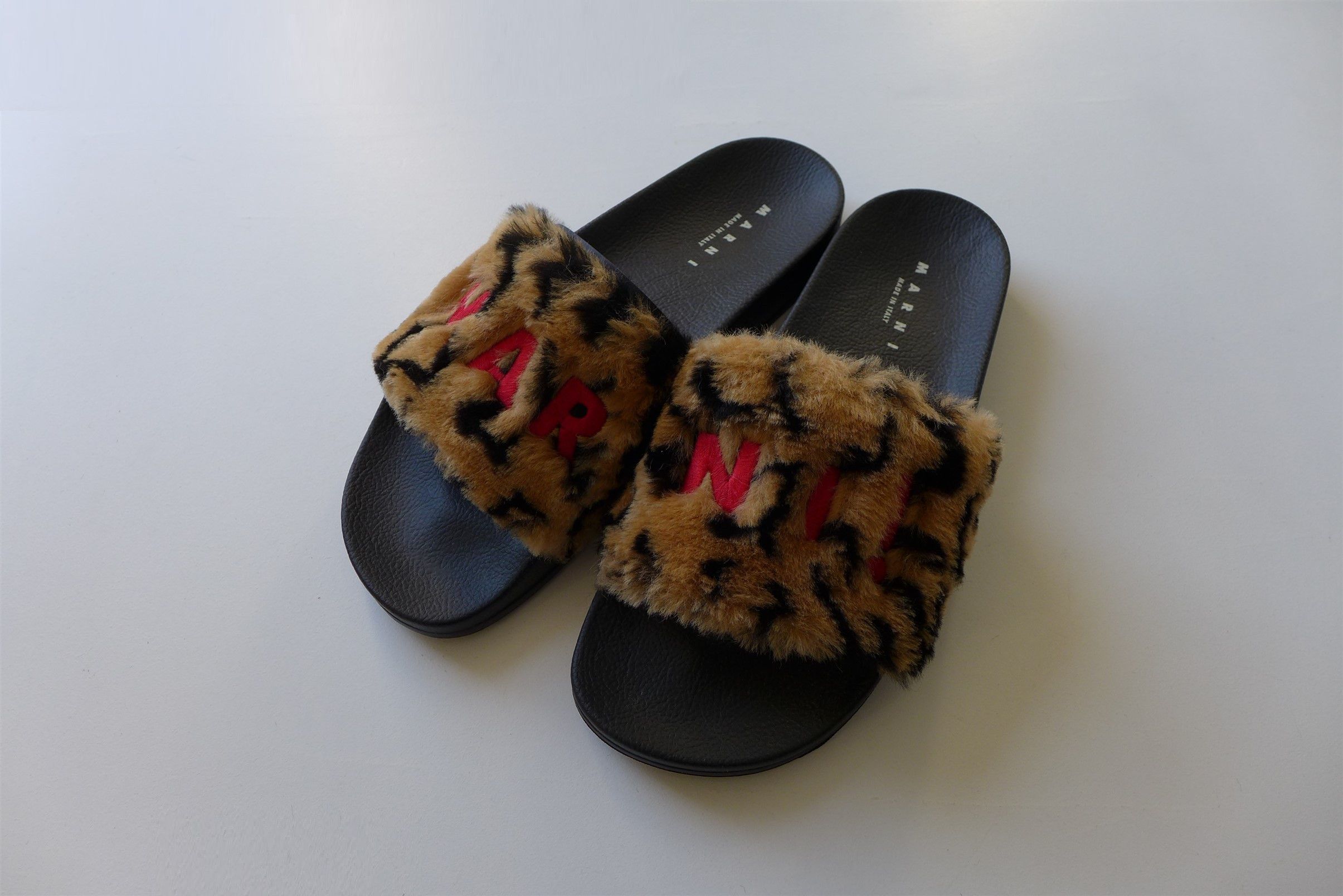Pre-owned Marni Logo Slides - Leopard Print Faux Fur In Multi