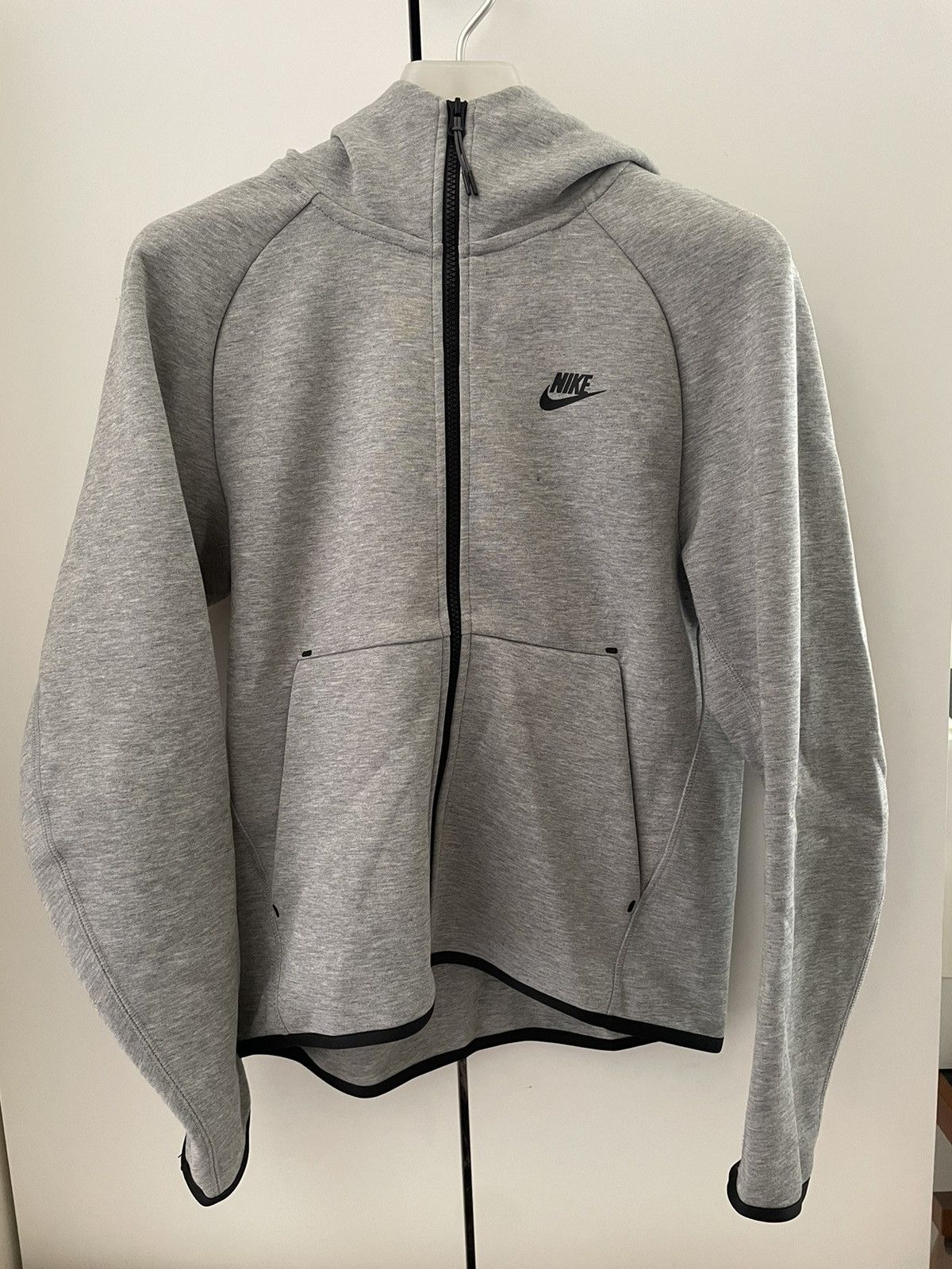Nike Tech Fleece fit like M/L Zip Up hoodie Size US S / EU 44-46 / 1 - 1 Thumbnail