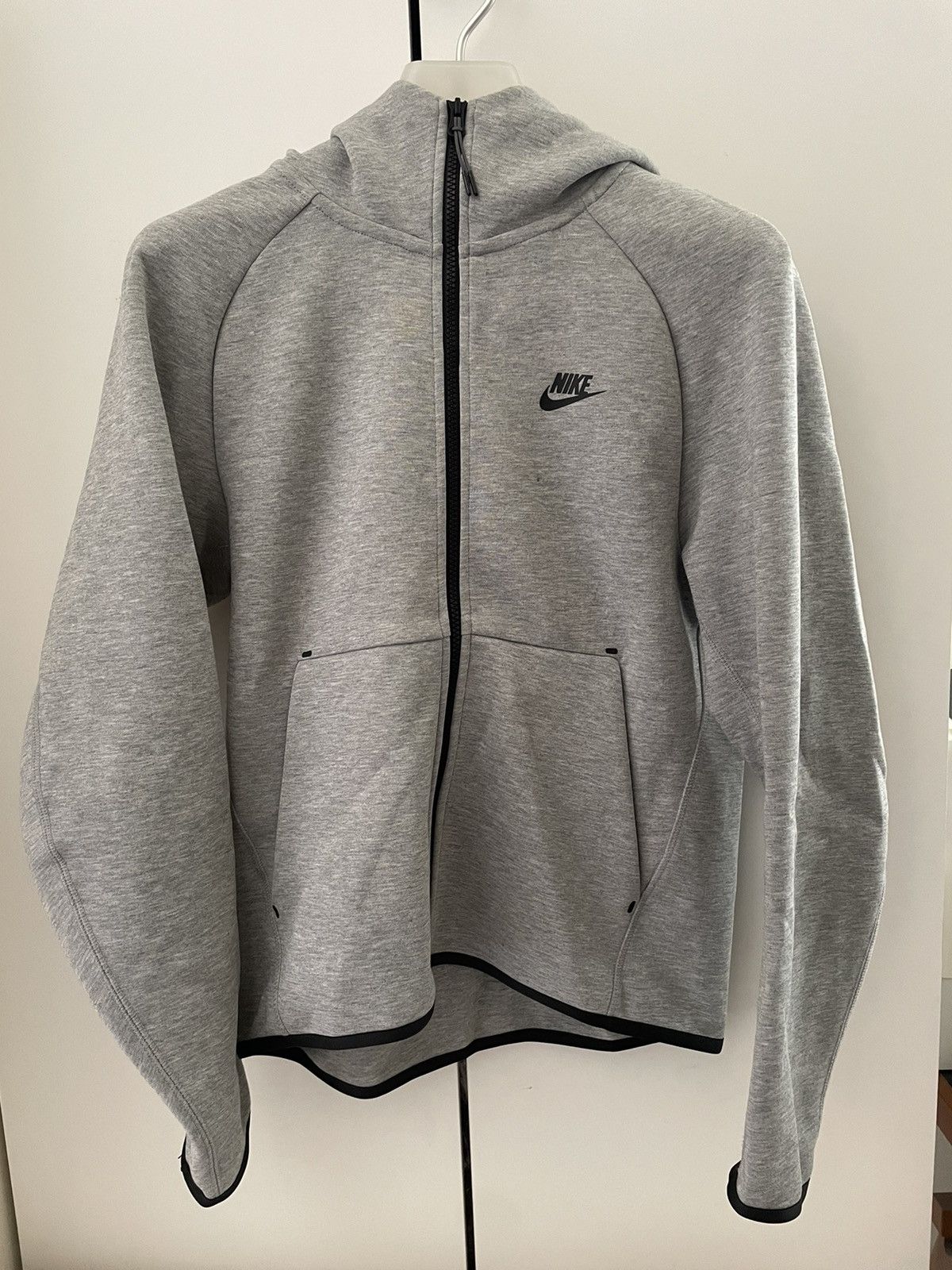 Image of Nike Tech Fleece Fit Like M/l Zip Up Hoodie in Grey, Men's (Size Small)