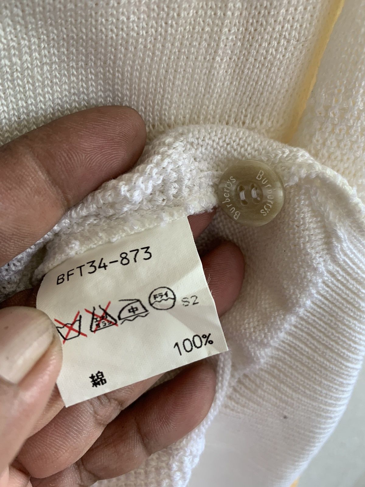 Burberry Vintage Burberry’s Sleeveless Knit Size US M / EU 48-50 / 2 - 5 Thumbnail