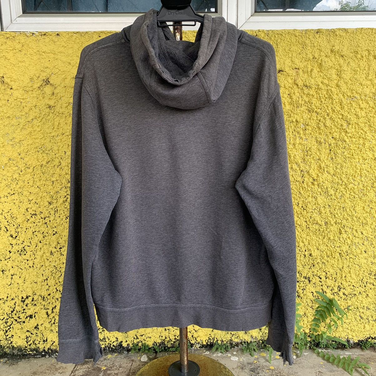 Nike THRASHED!!! Nike distressed small swoosh vintage hoodie Size US L / EU 52-54 / 3 - 7 Thumbnail