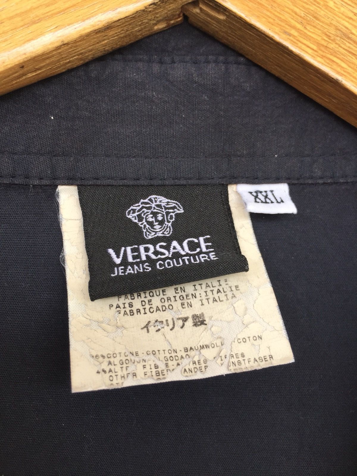 Versace 90s Versace Medusa Minimal Stretch B/D Shirt Size US L / EU 52-54 / 3 - 6 Thumbnail