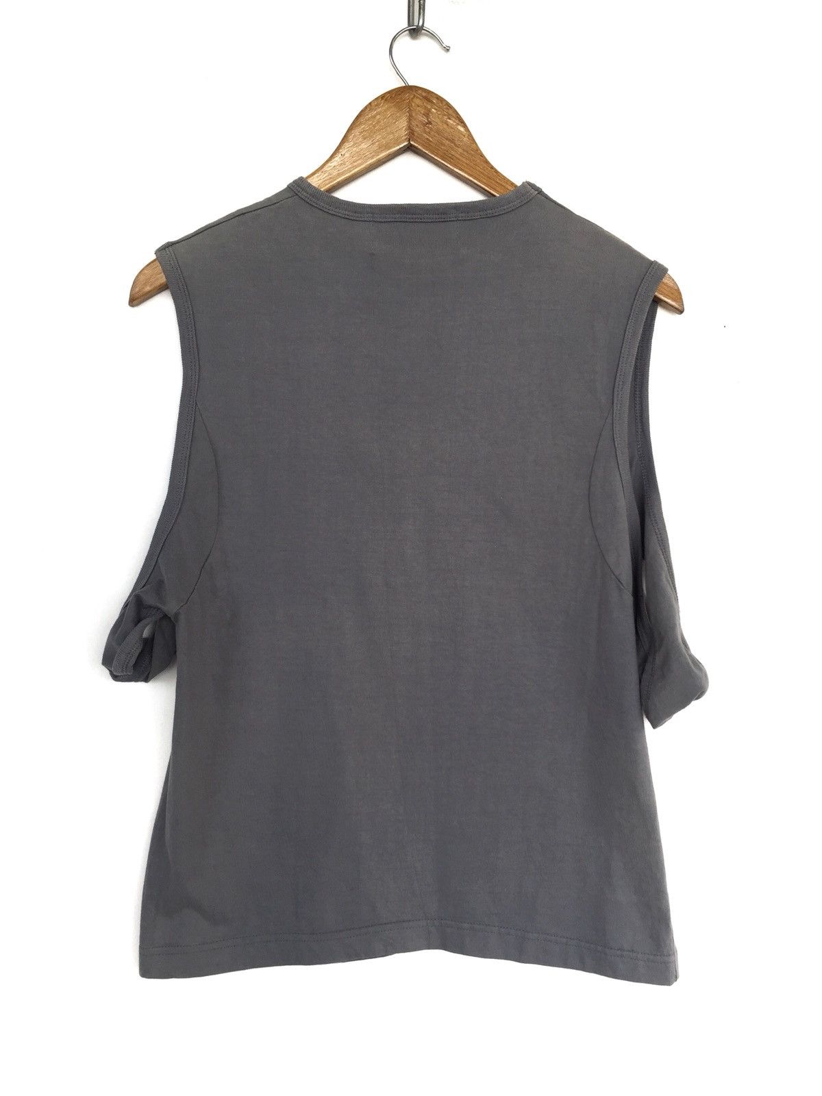 Vexed Generation Vexed Generation 🏴󠁧󠁢󠁥󠁮󠁧󠁿 Unusual Sleeveless Tank Top Size US S / EU 44-46 / 1 - 5 Thumbnail