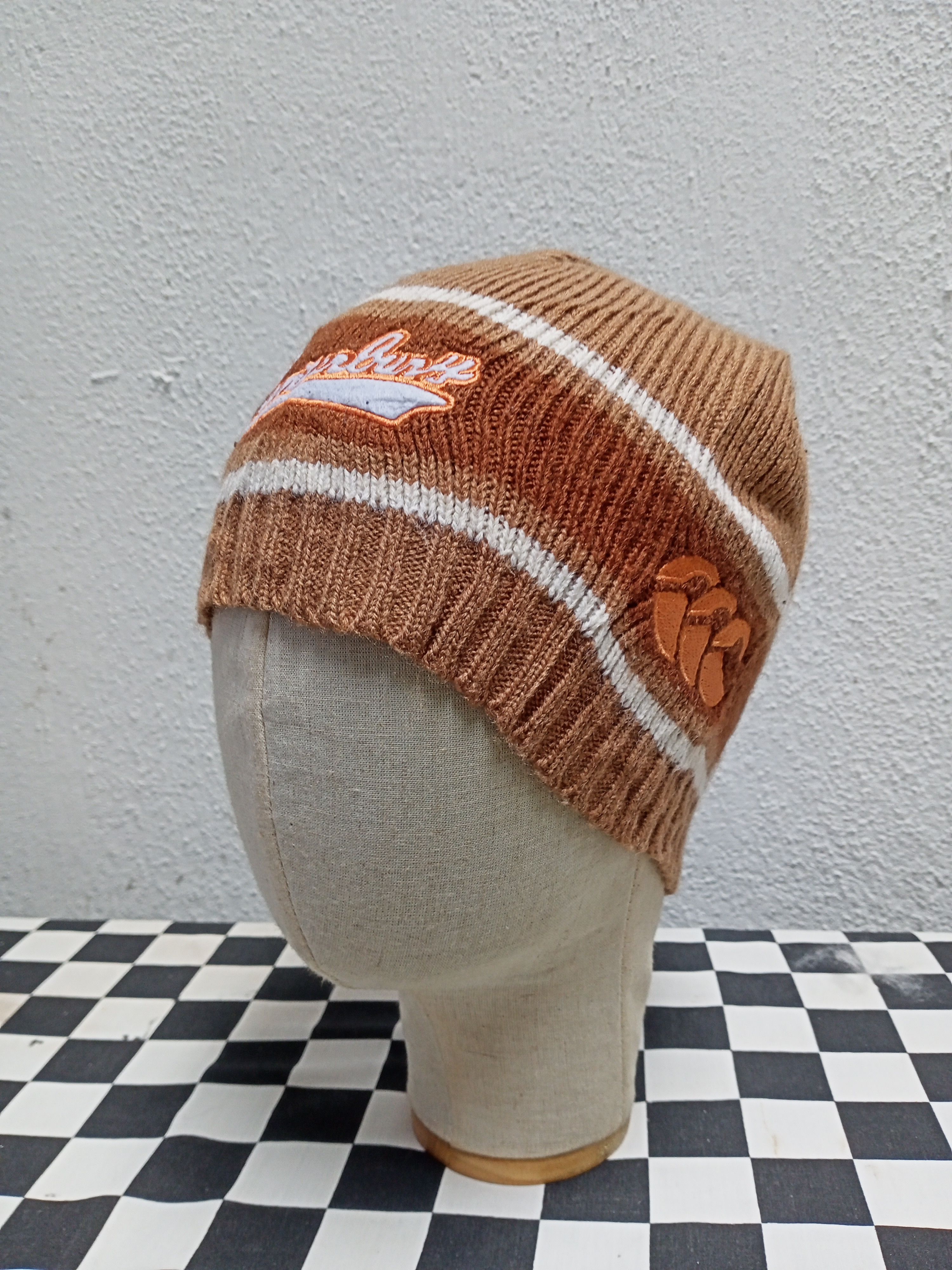 Canterbury of New Zealand Canterbury Of New Zealand Beanie Hat Rugby Sportswear Size ONE SIZE - 6 Thumbnail