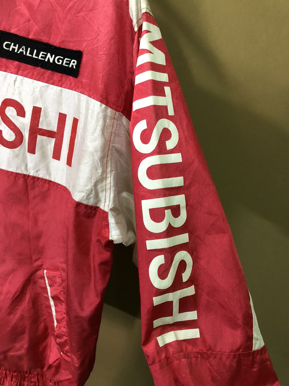 Vintage Vintage Mitsubishi Challenger Light Jacket Size US XL / EU 56 / 4 - 4 Thumbnail
