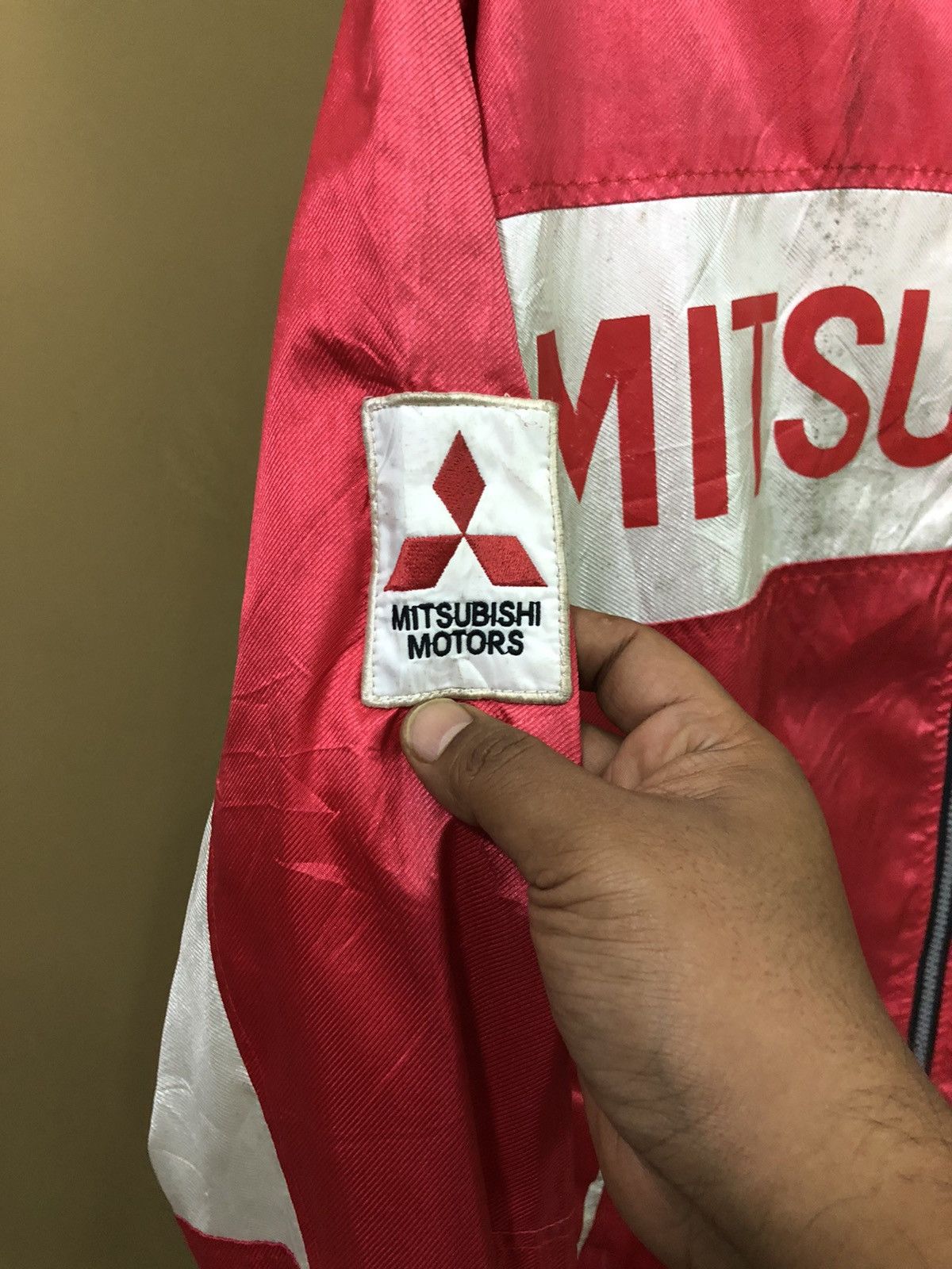 Vintage Vintage Mitsubishi Challenger Light Jacket Size US XL / EU 56 / 4 - 5 Thumbnail