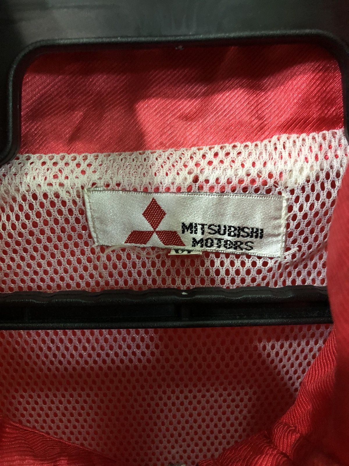 Vintage Vintage Mitsubishi Challenger Light Jacket Size US XL / EU 56 / 4 - 6 Thumbnail