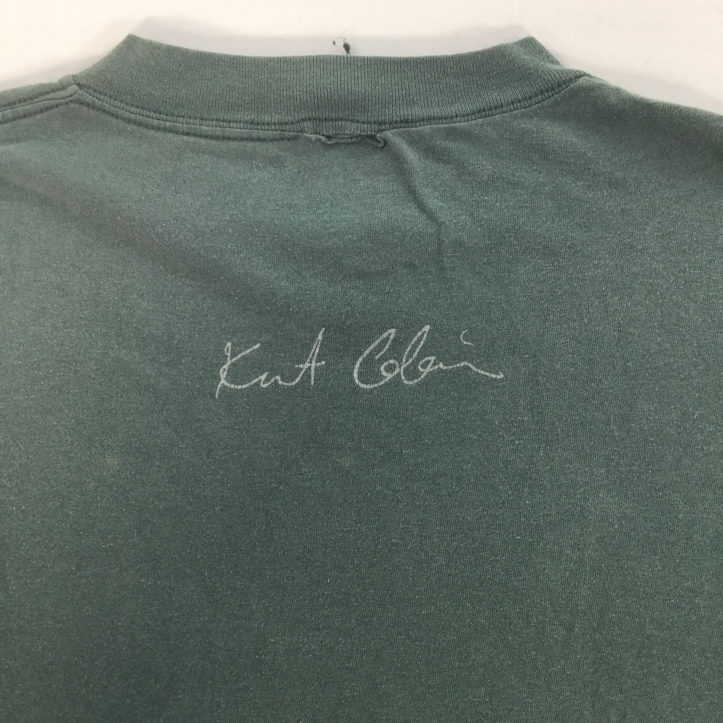 Band Tees Vintage 1997 Kurt Cobain Nirvana Photo Tee Size US XL / EU 56 / 4 - 5 Thumbnail