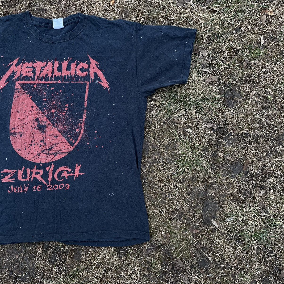 Vintage Vintage 90s Metallica Sun Faded Graphic Band Tee Grunge L Size US L / EU 52-54 / 3 - 2 Thumbnail